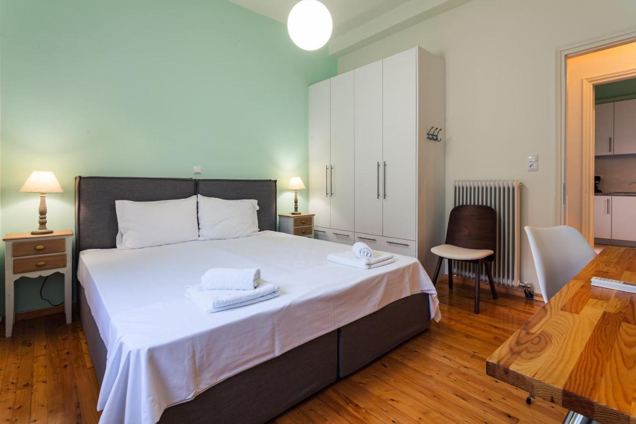 Upscale Modern Escape In The Historic Center Lejlighed Kalamata Eksteriør billede