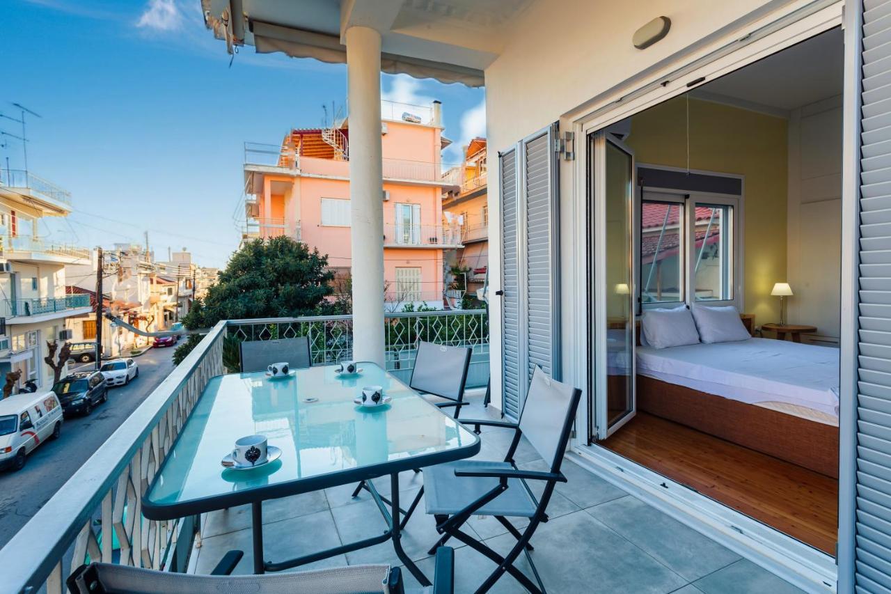Upscale Modern Escape In The Historic Center Lejlighed Kalamata Eksteriør billede