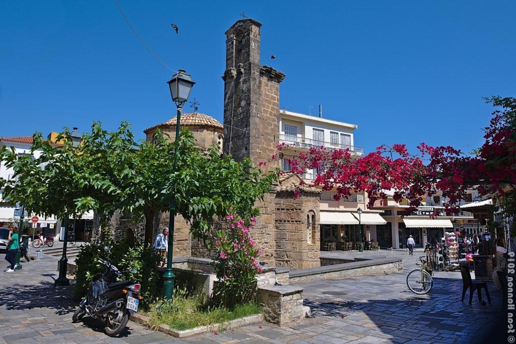 Upscale Modern Escape In The Historic Center Lejlighed Kalamata Eksteriør billede