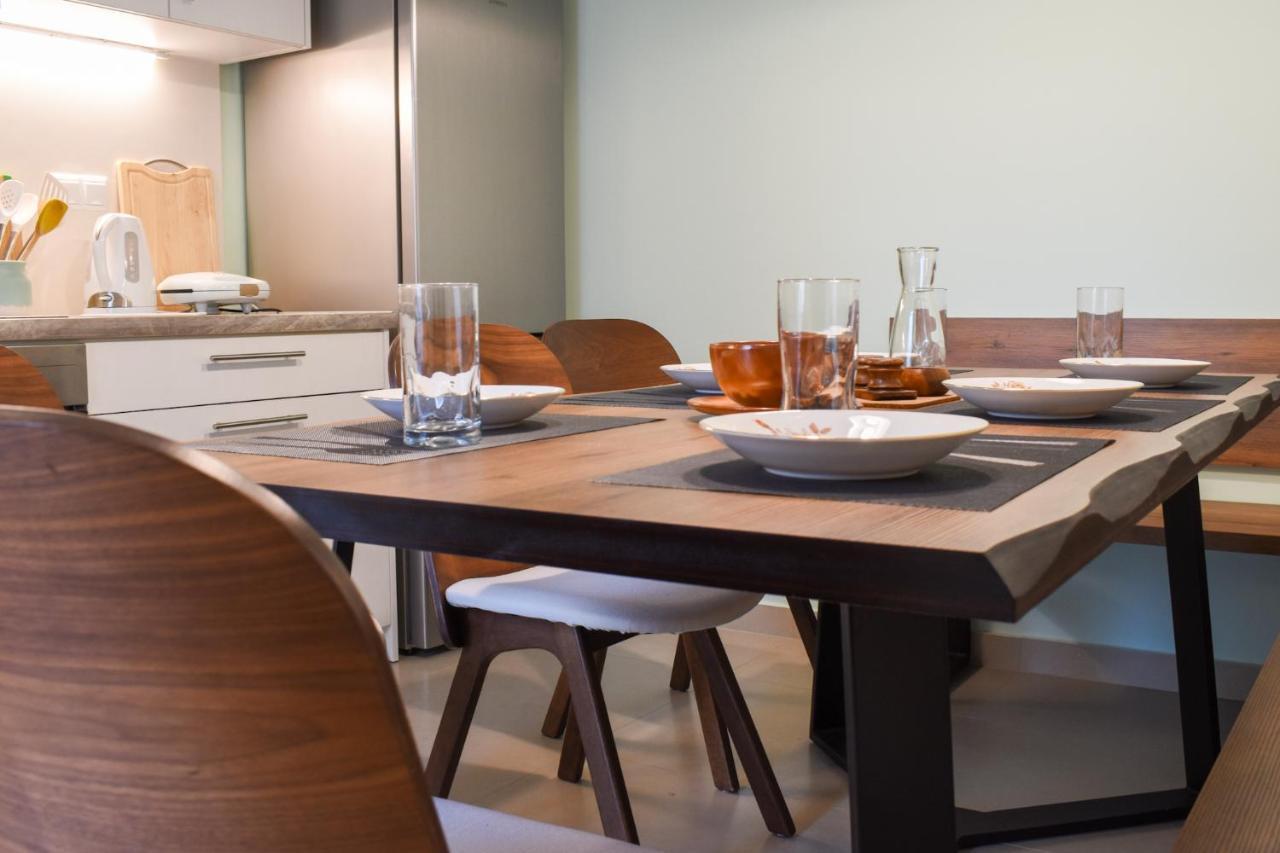 Upscale Modern Escape In The Historic Center Lejlighed Kalamata Eksteriør billede
